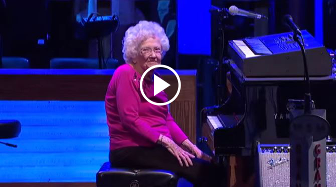 Try to Watch 98 Year Old Granny Playing a Piano Without Crying!