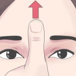 Here’s What Happens When You Massage This Point On Your Forehead