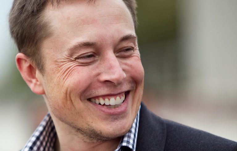 elon-musk-will-give-free-wifi-to-the-entire-planet