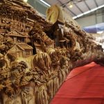 Closer Look At This Tree Shows The UNBELIVEABLE Things Human Determination Can Do 5