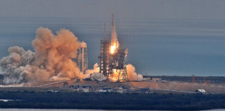 Elon Musk Sending 2 Individuals To The Moon