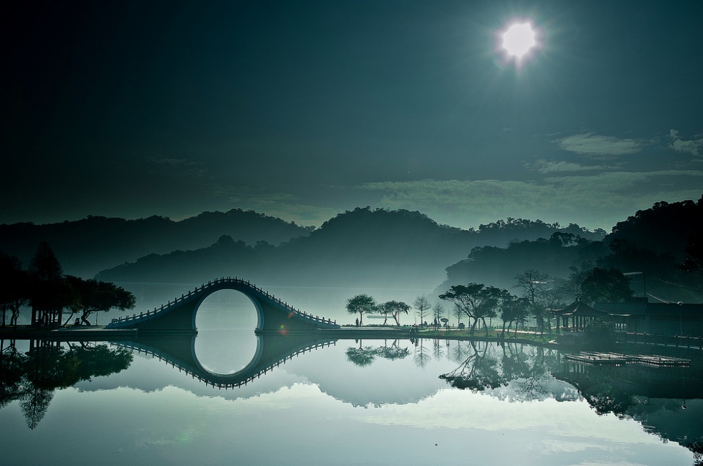 The Moon Bridge, Taiwan