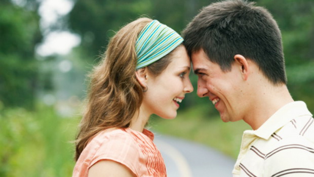 Maintain Eye Contact THIS Is What's Happening In Your Brain...