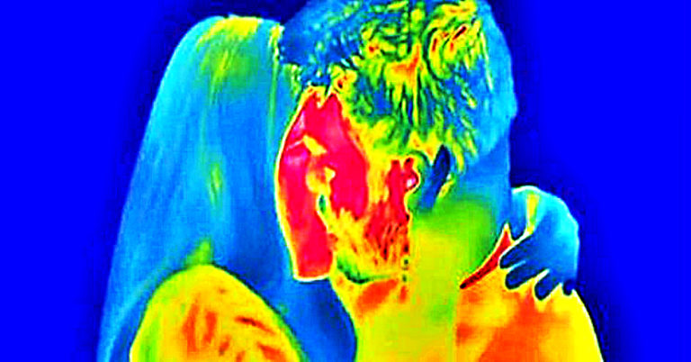 Differences Between A Twin Flame and A 'False Twin'