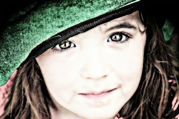 7 Signs That Tell Your Child Has Strong Intuitive And Psychic Abilities Signs Child Has Strong Intuitive And Psychic Abilities