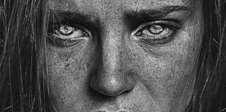 behaviors-manifest-adult-life-as-results-of-childhood-trauma