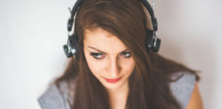 people-who-feel-the-pain-of-others-process-music-brain-much-strongly