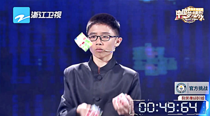chinese-kid-solves-3-rubiks-cubes-while-juggling