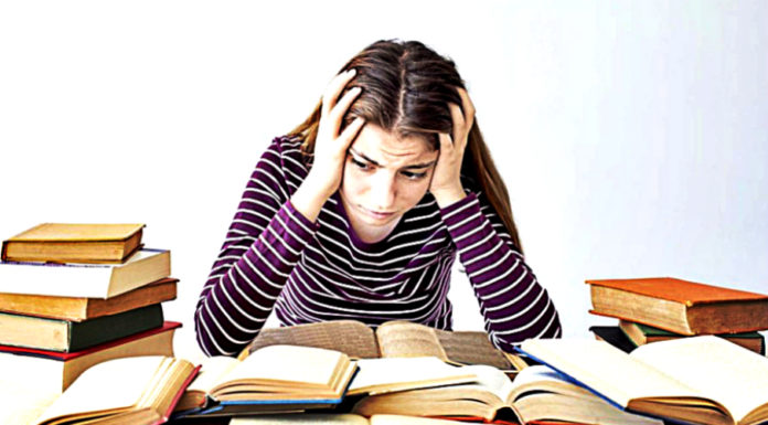 10 Things You Should Not Do As A Student that Will Drain Your Motivation Away things-you-should-not-do-as-a-student-that-drain-your-motivation