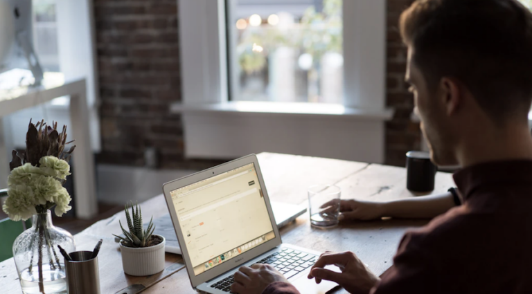 what-you-should-know-about-internet-dating