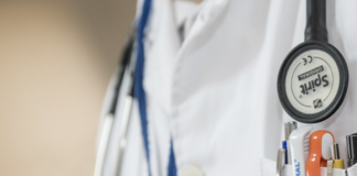 responsibilities-of-a-healthcare-administrator