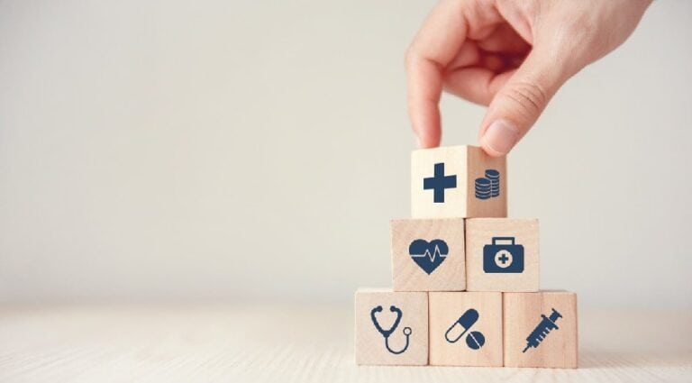 What are The Benefits of Buying a 1 Crore Health Insurance Plan for Your Family